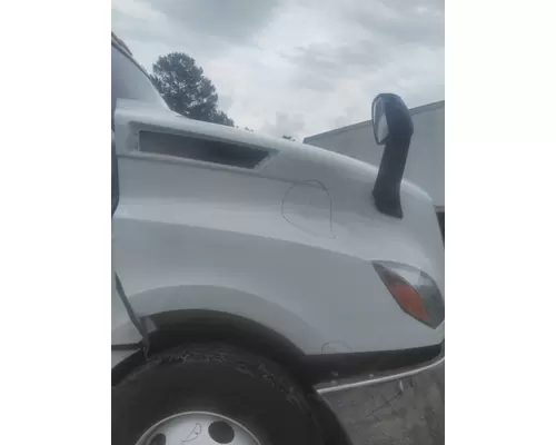 FREIGHTLINER CASCADIA 126 2017-2025 HOOD