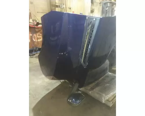 FREIGHTLINER CASCADIA 126 2017-2025 HOOD