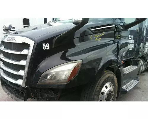 FREIGHTLINER CASCADIA 126 2017-2025 HOOD