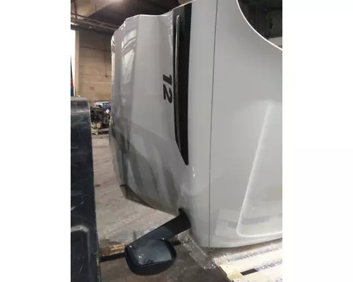 FREIGHTLINER CASCADIA 126 2017-2025 HOOD