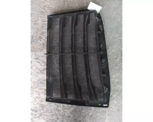FREIGHTLINER CASCADIA 126 2019-2024 GRILLE
