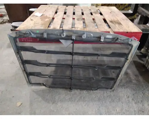 FREIGHTLINER CASCADIA 126 2019-2024 GRILLE