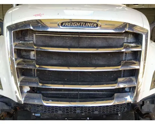 FREIGHTLINER CASCADIA 126 2019-2024 GRILLE