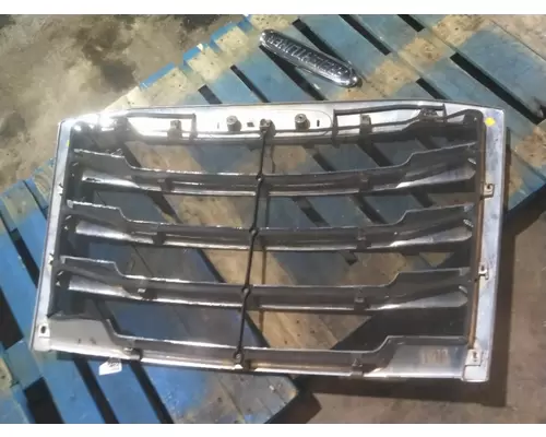 FREIGHTLINER CASCADIA 126 2019-2024 GRILLE