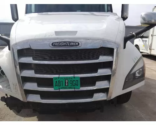 FREIGHTLINER CASCADIA 126 2019-2024 GRILLE