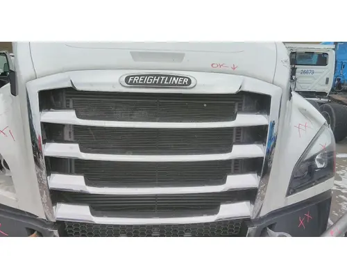 FREIGHTLINER CASCADIA 126 2019-2024 GRILLE