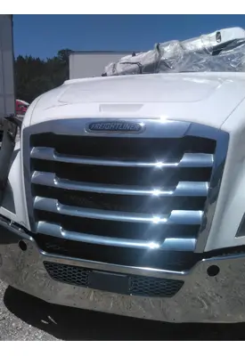 FREIGHTLINER CASCADIA 126 2019-2026 GRILLE
