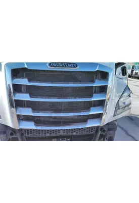 FREIGHTLINER CASCADIA 126 2019-2026 GRILLE