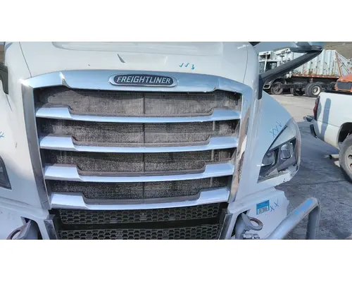 FREIGHTLINER CASCADIA 126 2019-2026 GRILLE