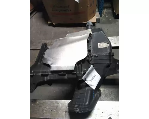 FREIGHTLINER CASCADIA 126 AIR CLEANER BRACKET