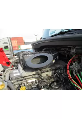 FREIGHTLINER CASCADIA 126 AIR CLEANER