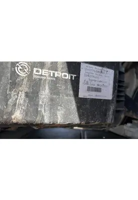 FREIGHTLINER CASCADIA 126 AIR CLEANER