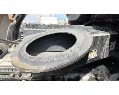 FREIGHTLINER CASCADIA 126 AIR CLEANER