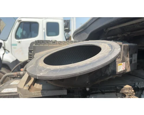 FREIGHTLINER CASCADIA 126 AIR CLEANER