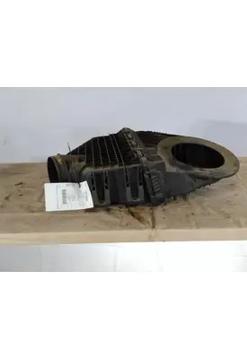 FREIGHTLINER CASCADIA 126 AIR CLEANER