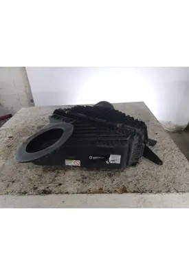 FREIGHTLINER CASCADIA 126 AIR CLEANER