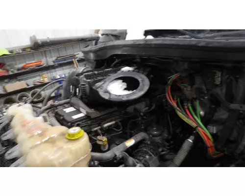 FREIGHTLINER CASCADIA 126 AIR CLEANER