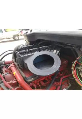 FREIGHTLINER CASCADIA 126 AIR CLEANER