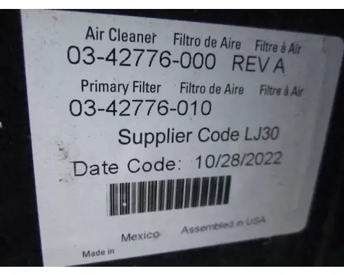 FREIGHTLINER CASCADIA 126 AIR CLEANER