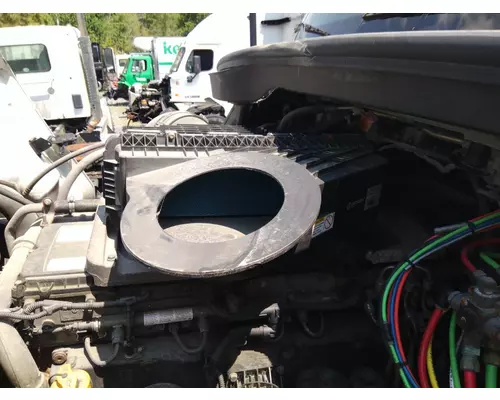 FREIGHTLINER CASCADIA 126 AIR CLEANER