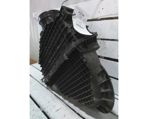 FREIGHTLINER CASCADIA 126 AIR CLEANER