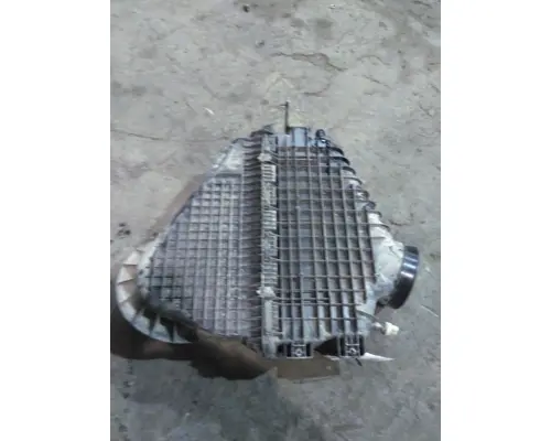 FREIGHTLINER CASCADIA 126 AIR CLEANER