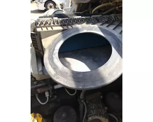 FREIGHTLINER CASCADIA 126 AIR CLEANER