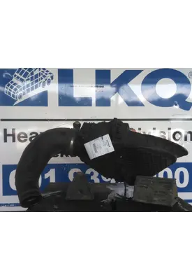 FREIGHTLINER CASCADIA 126 AIR CLEANER