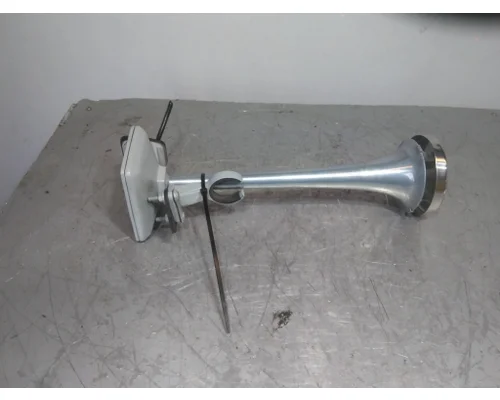 FREIGHTLINER CASCADIA 126 AIR HORN
