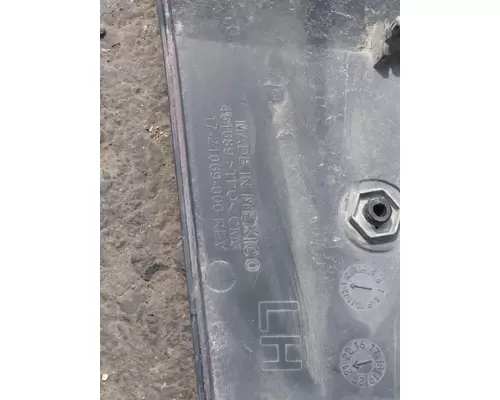 FREIGHTLINER CASCADIA 126 AIR INTAKE LOUVERCOVER