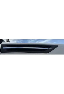 FREIGHTLINER CASCADIA 126 AIR INTAKE LOUVER/COVER