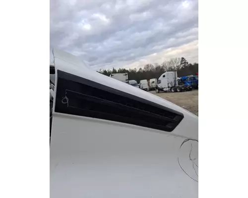 FREIGHTLINER CASCADIA 126 AIR INTAKE LOUVERCOVER