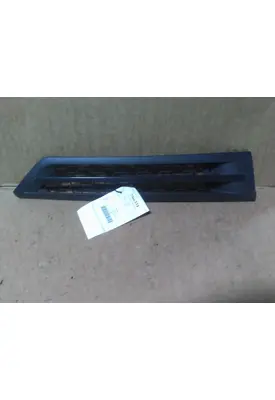 FREIGHTLINER CASCADIA 126 AIR INTAKE LOUVER/COVER