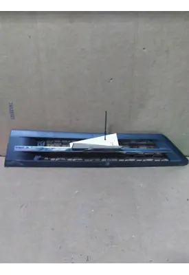 FREIGHTLINER CASCADIA 126 AIR INTAKE LOUVER/COVER