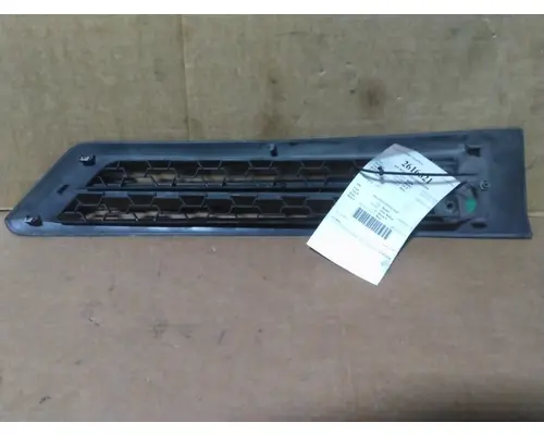 FREIGHTLINER CASCADIA 126 AIR INTAKE LOUVERCOVER