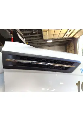 FREIGHTLINER CASCADIA 126 AIR INTAKE LOUVER/COVER