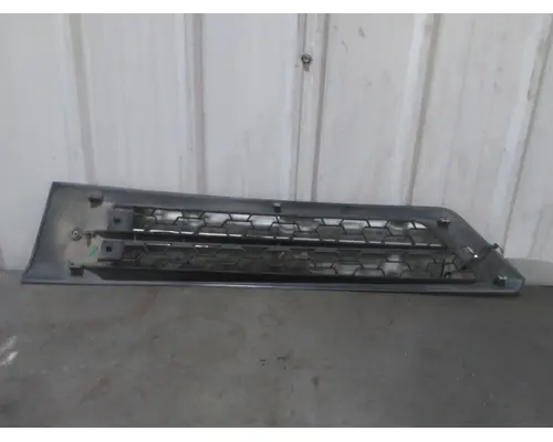 FREIGHTLINER CASCADIA 126 AIR INTAKE LOUVERCOVER