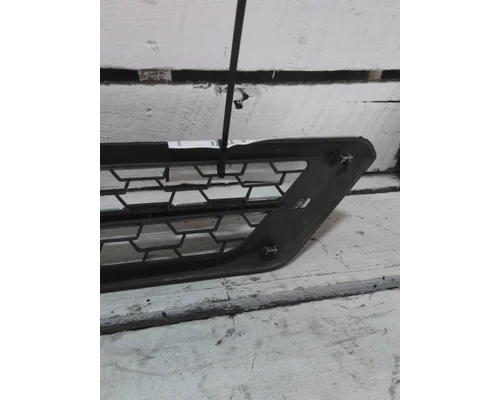 FREIGHTLINER CASCADIA 126 AIR INTAKE LOUVERCOVER