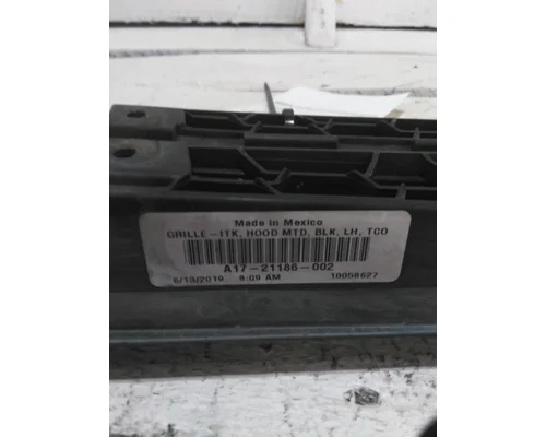 FREIGHTLINER CASCADIA 126 AIR INTAKE LOUVERCOVER