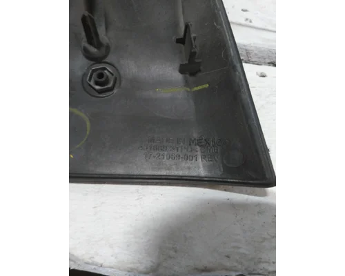 FREIGHTLINER CASCADIA 126 AIR INTAKE LOUVERCOVER