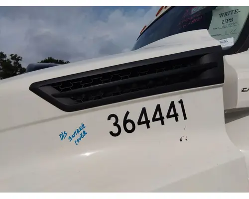 FREIGHTLINER CASCADIA 126 AIR INTAKE LOUVERCOVER