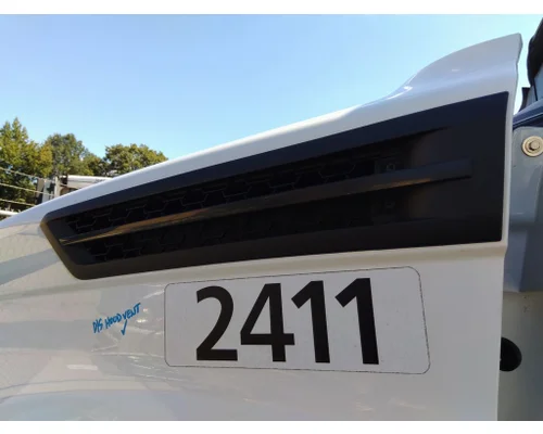 FREIGHTLINER CASCADIA 126 AIR INTAKE LOUVERCOVER