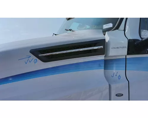 FREIGHTLINER CASCADIA 126 AIR INTAKE LOUVERCOVER