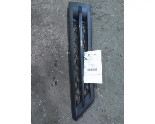 FREIGHTLINER CASCADIA 126 AIR INTAKE LOUVERCOVER
