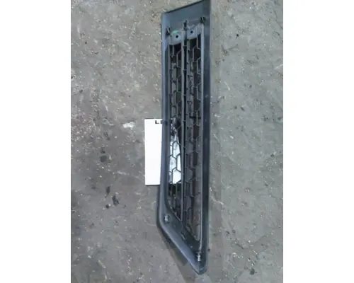 FREIGHTLINER CASCADIA 126 AIR INTAKE LOUVERCOVER