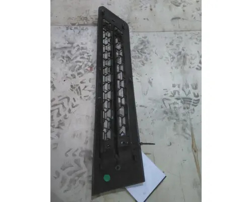 FREIGHTLINER CASCADIA 126 AIR INTAKE LOUVERCOVER
