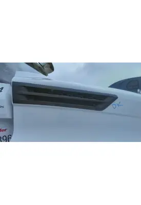 FREIGHTLINER CASCADIA 126 AIR INTAKE LOUVER/COVER