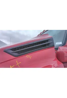 FREIGHTLINER CASCADIA 126 AIR INTAKE LOUVER/COVER