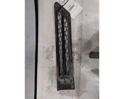 FREIGHTLINER CASCADIA 126 AIR INTAKE LOUVERCOVER