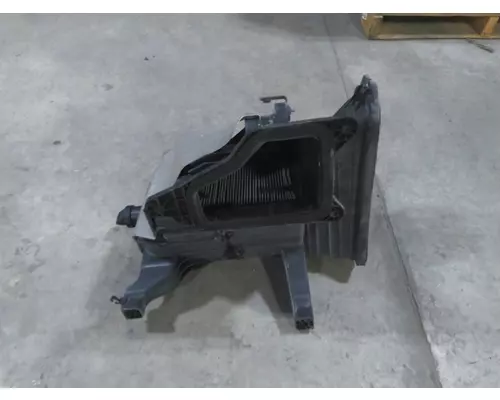 FREIGHTLINER CASCADIA 126 AIR INTAKE